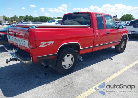 1997 Chevrolet K1500 Fleetside z USA, uszkodzony, nr VIN 2GCEK19R2V1256014